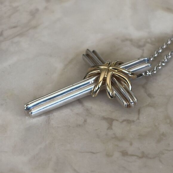 Tiffany & Co. 750 18K Gold & Sterling Silver Signature Cross Retired Rare - Picture 6 of 12